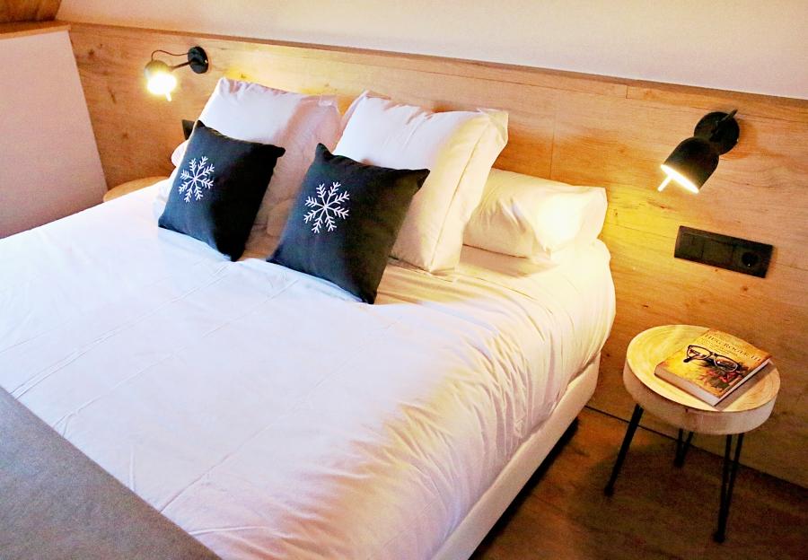 Hotel Lo Paller Valencia D'Aneu ภายนอก รูปภาพ